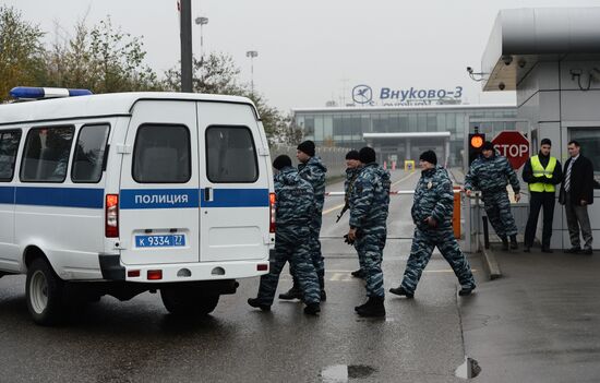 Plane crashes at Vnukovo airport