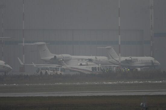Plane crashes at Vnukovo airport