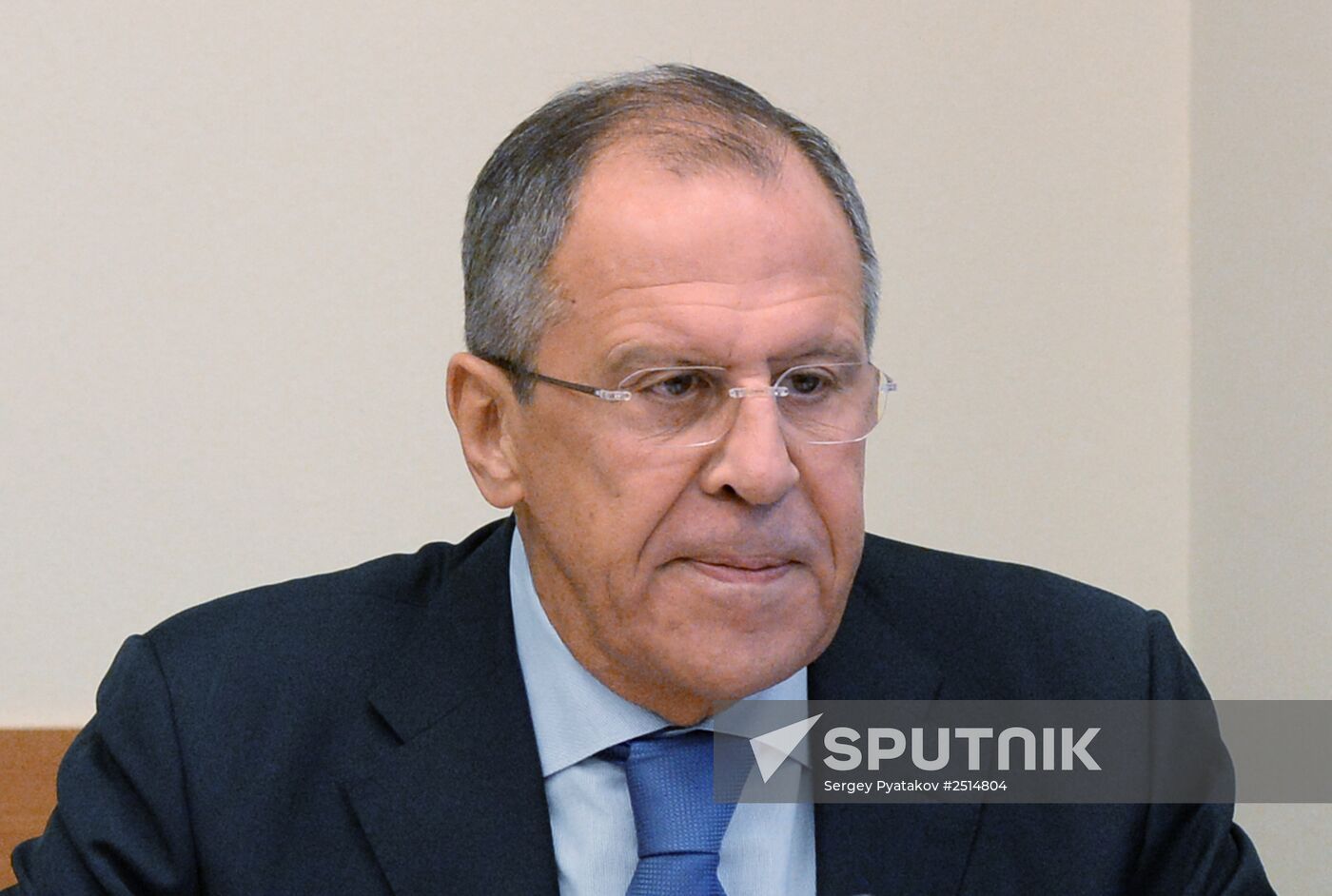 Sergey Lavrov meets with Youth Civic Chamber members