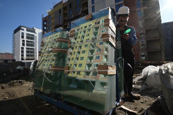 Residential housing construction in Novosibirsk