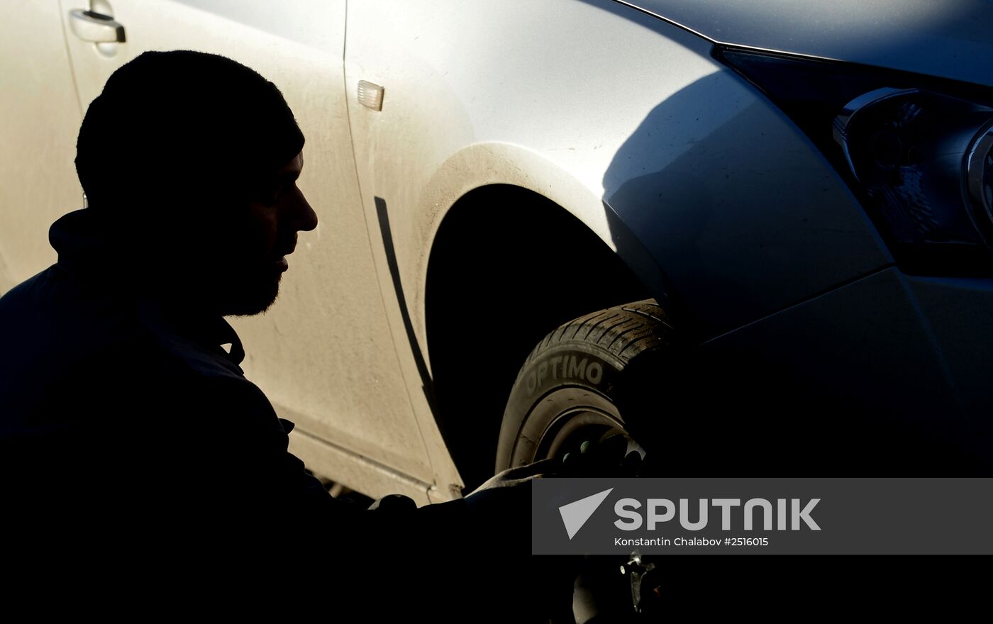 Tire shop at work in Veliky Novgorod