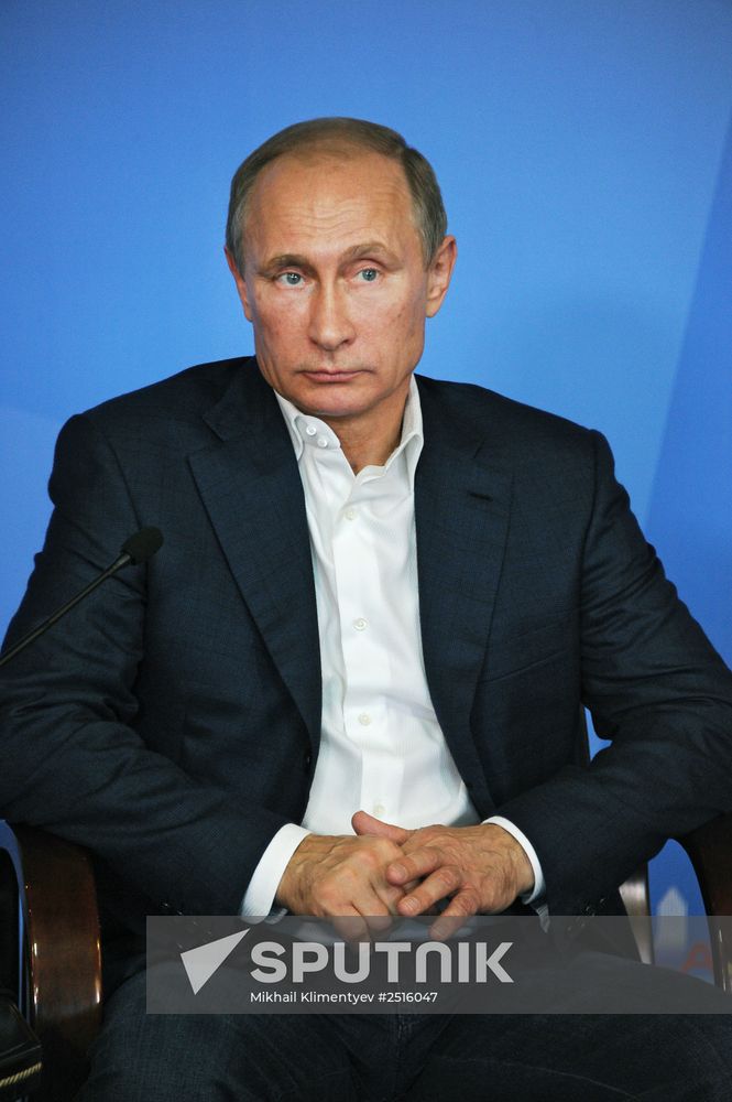 Vladimir Putin visits Southern Federal District