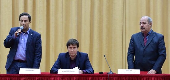 Russian Federal Air Traffic Controllers Union holds news conference