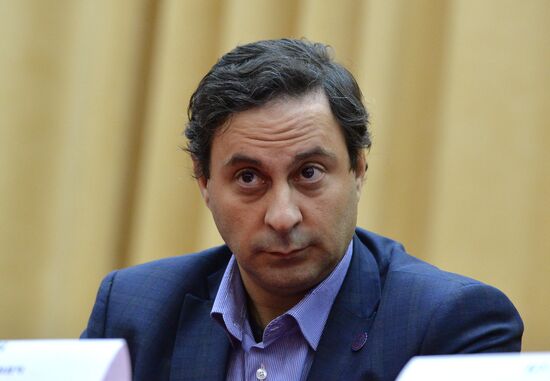 Russian Federal Air Traffic Controllers Union holds news conference