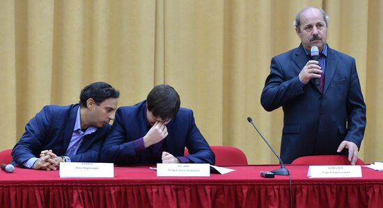 Russian Federal Air Traffic Controllers Union holds news conference
