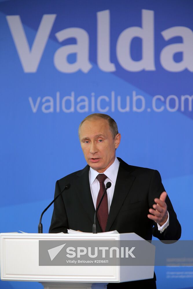 Putin takes part in final session of 11th Valdai International Discussion Club meeting