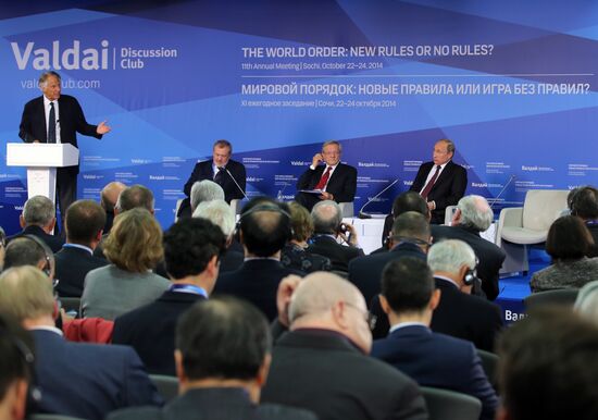 Putin takes part in final session of 11th Valdai International Discussion Club meeting