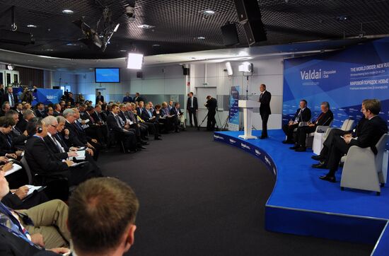 Putin takes part in final session of 11th Valdai International Discussion Club meeting