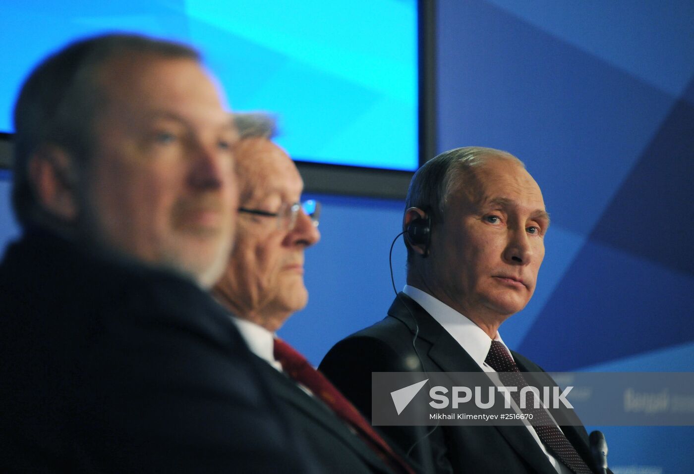 Putin takes part in final session of 11th Valdai International Discussion Club meeting