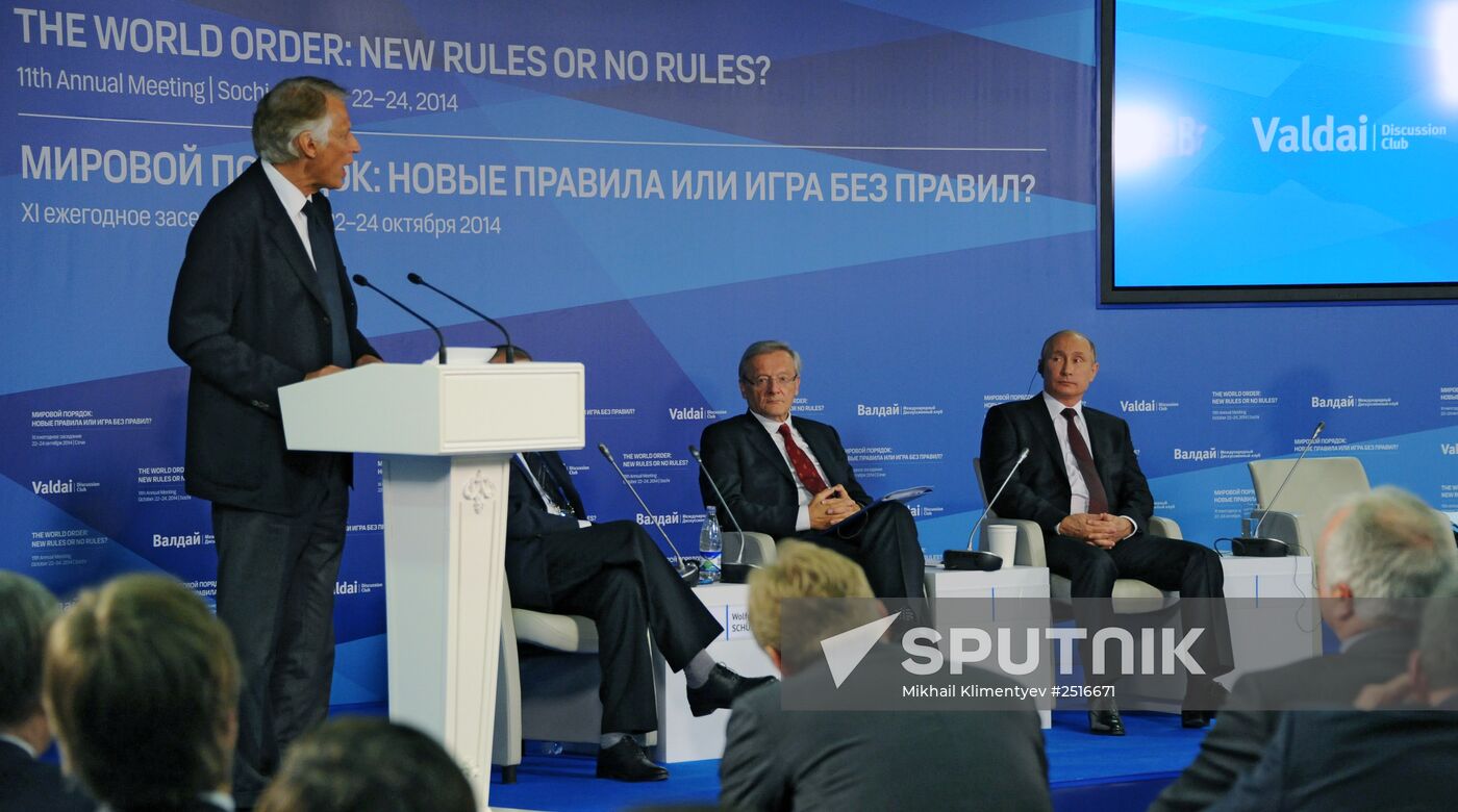 Putin takes part in final session of 11th Valdai International Discussion Club meeting