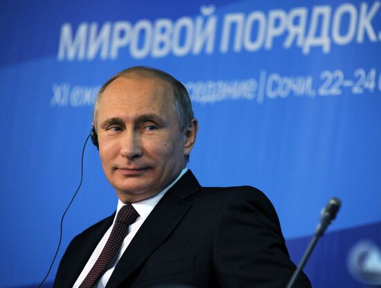 Putin takes part in final session of 11th Valdai International Discussion Club meeting