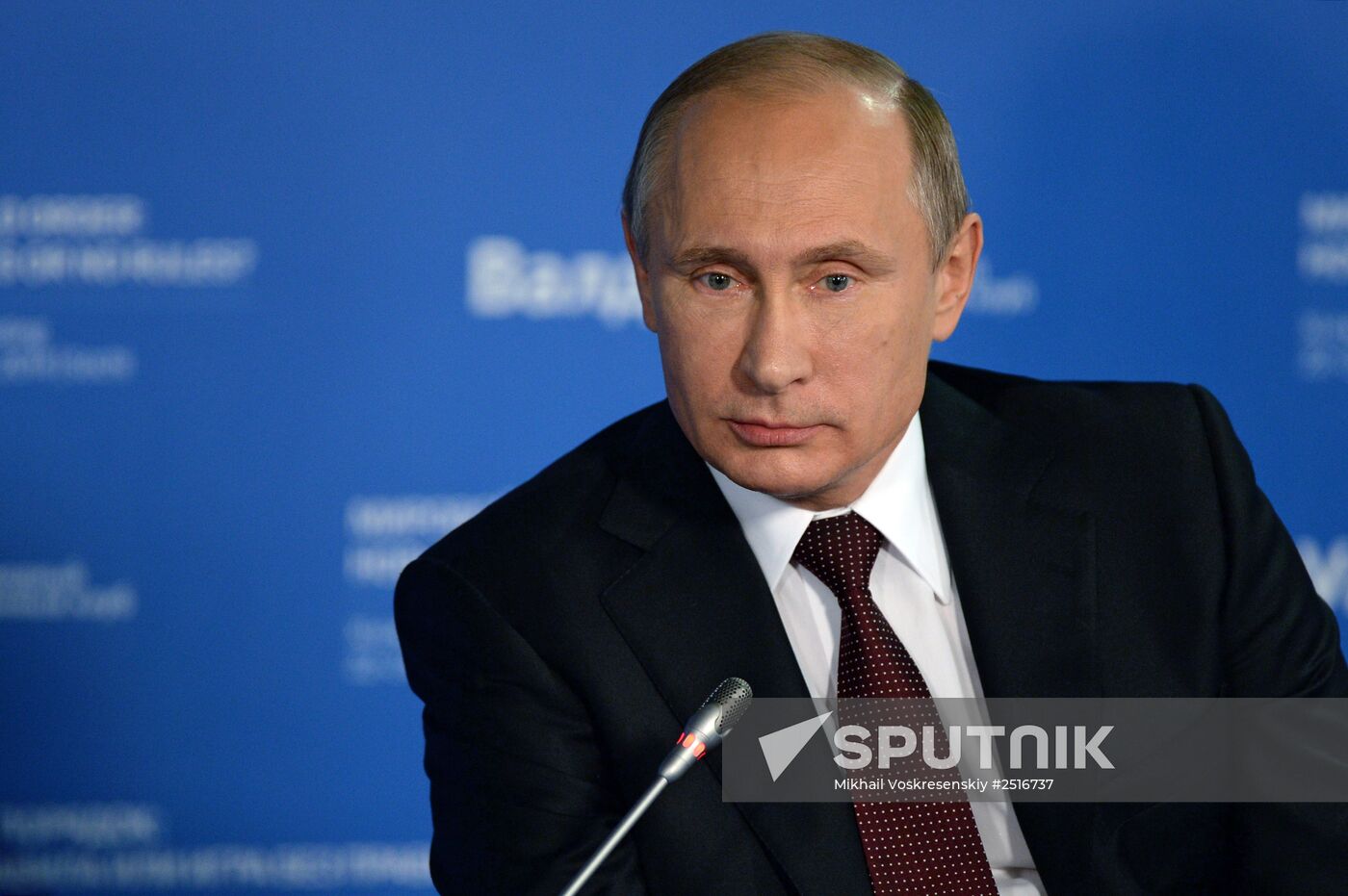 Vladimir Putin takes part in summarizing plenary meeting of 11th session of Valdai International Discussion Club