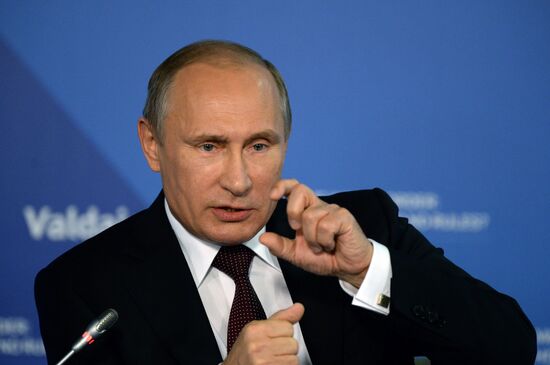 Vladimir Putin takes part in summarizing plenary meeting of 11th session of Valdai International Discussion Club