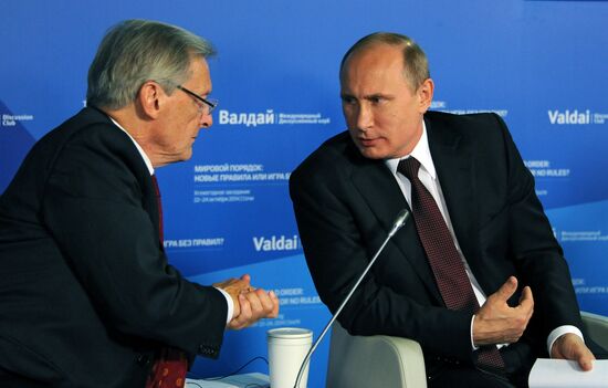 Vladimir Putin takes part in summarizing plenary meeting of 11th session of Valdai International Discussion Club