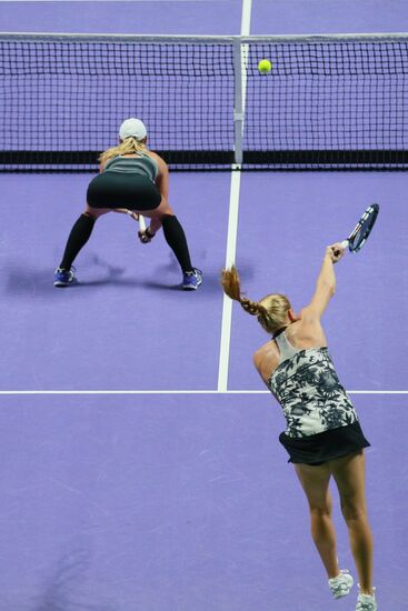 WTA Finals. Day Six