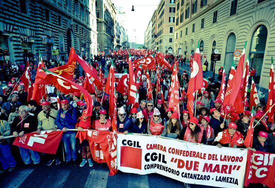Manifestation organized by the Italian General Confederation of Labour