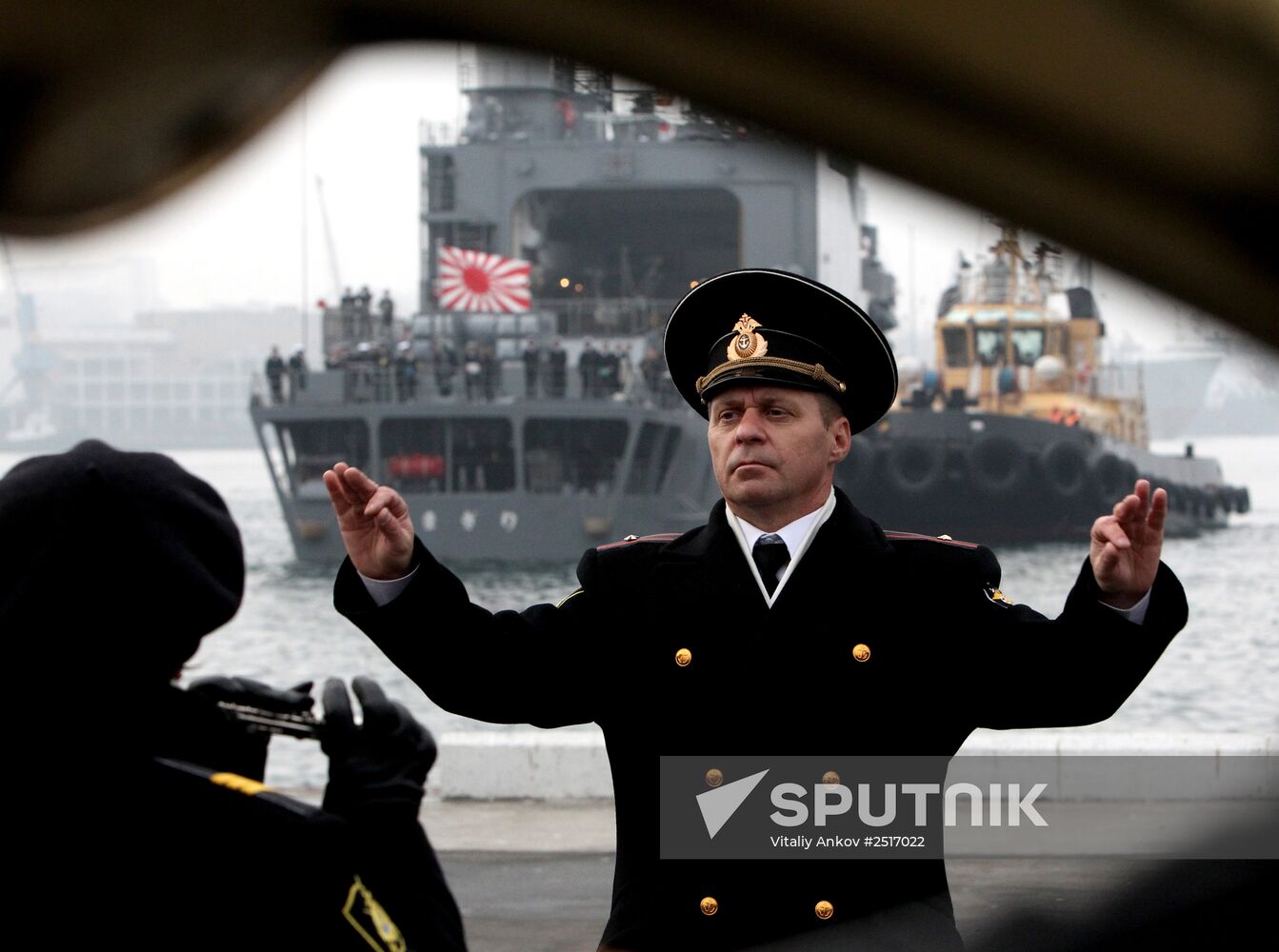 Japanese Maritime Self-Defense Force destroyer Hamagiri visits Vladivostok