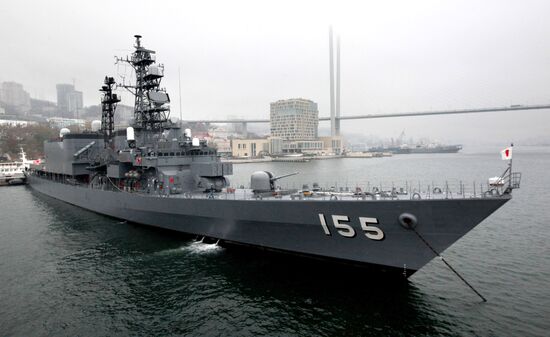 Japanese Maritime Self-Defense Force destroyer Hamagiri visits Vladivostok