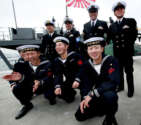 Japanese Maritime Self-Defense Force destroyer Hamagiri visits Vladivostok