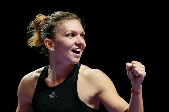 WTA Finals. Day Six