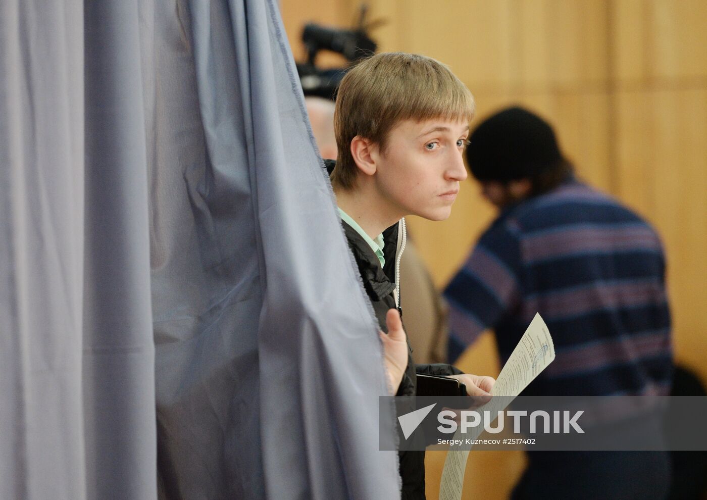 Ukraine's extraordinary parliamentary election in Ukraine's embassy in Moscow