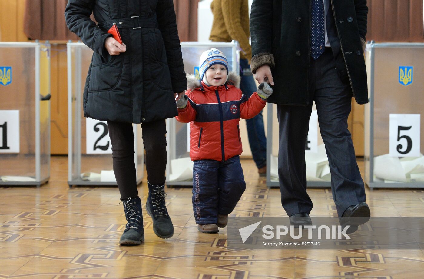 Ukraine's extraordinary parliamentary election in Ukraine's embassy in Moscow