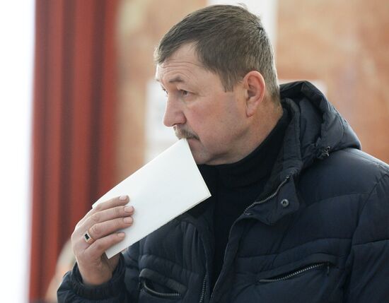 Ukraine's extraordinary parliamentary election in Ukraine's embassy in Moscow