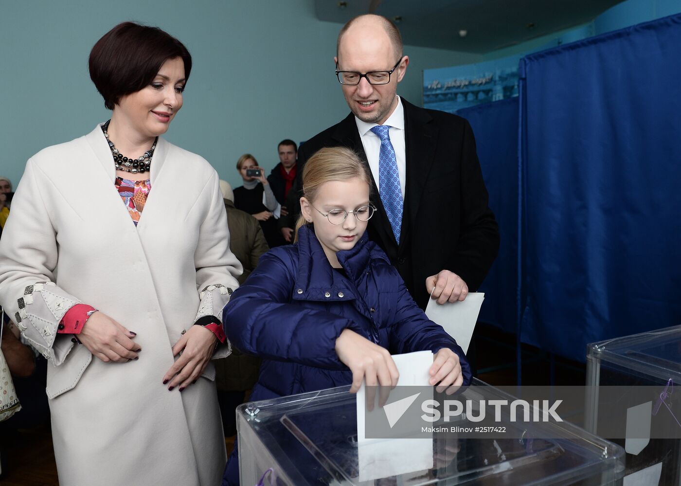 Ukraine votes in early parliamentary election