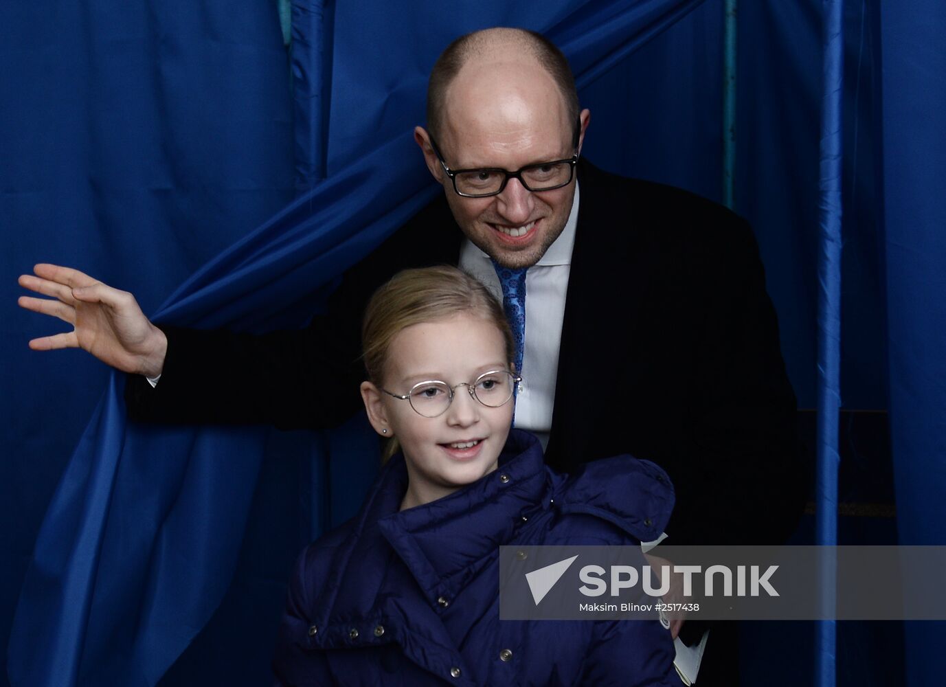 Ukraine votes in early parliamentary election