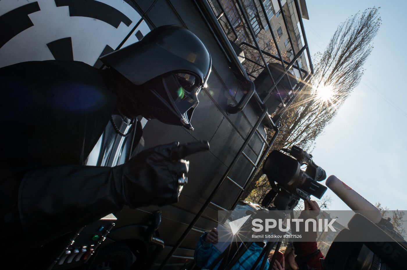 Ukraine votes in early parliamentary election