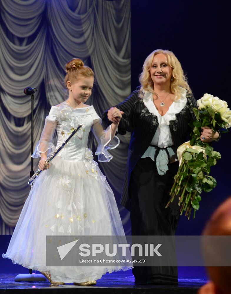 Gala marks Nikolai Karachentsov's 70th birthday at Lenkom Theater