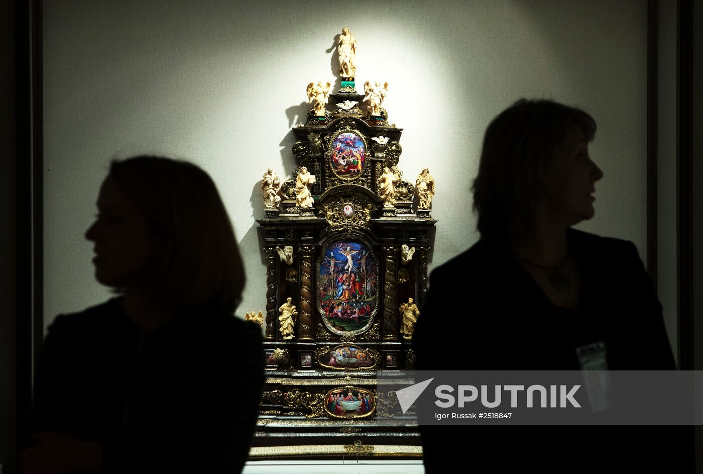 Opening of exhibition "Conservation in the Hermitage. Through the Prism of Time"