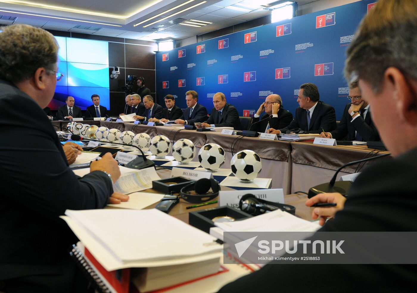 Vladimir Putin inspects progress in Luzhniki Sports Arena reconstruction