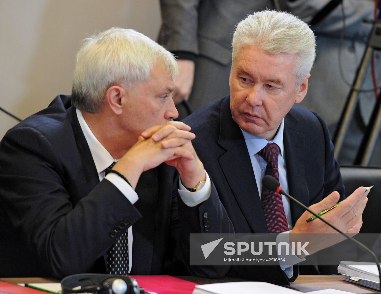 Vladimir Putin inspects progress of Luzhniki Sports Arena reconstruction