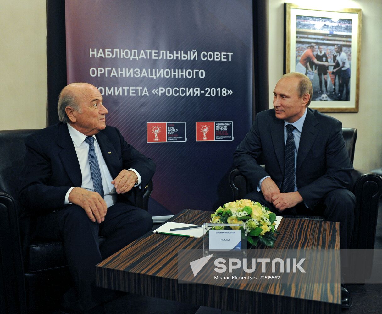 Vladimir Putin inspects progress of Luzhniki Sports Arena reconstruction