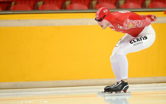 Speed skating. National qualifications