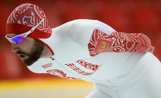 Speed skating. National qualifications