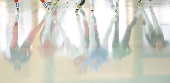 Speed skating. National qualifications