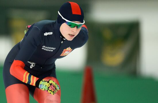 Speed skating. National qualifications