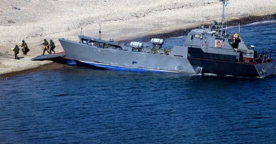 Pacific Fleet Marines hold exercise in Primorsky Territory