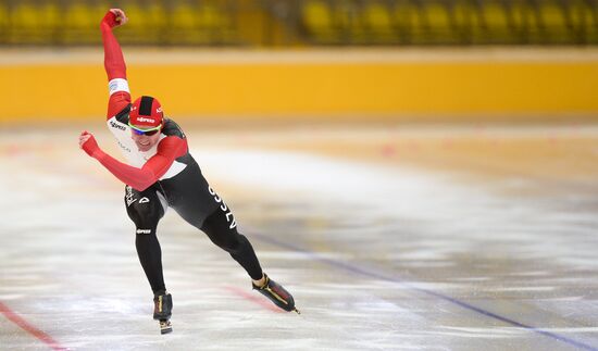 Speed skating. National qualifications