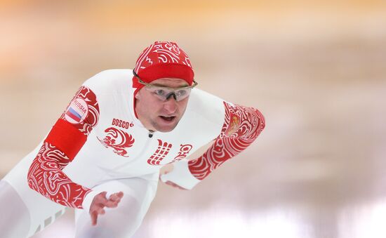 Speed skating. National qualifications