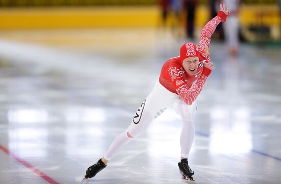 Speed skating. National qualifications