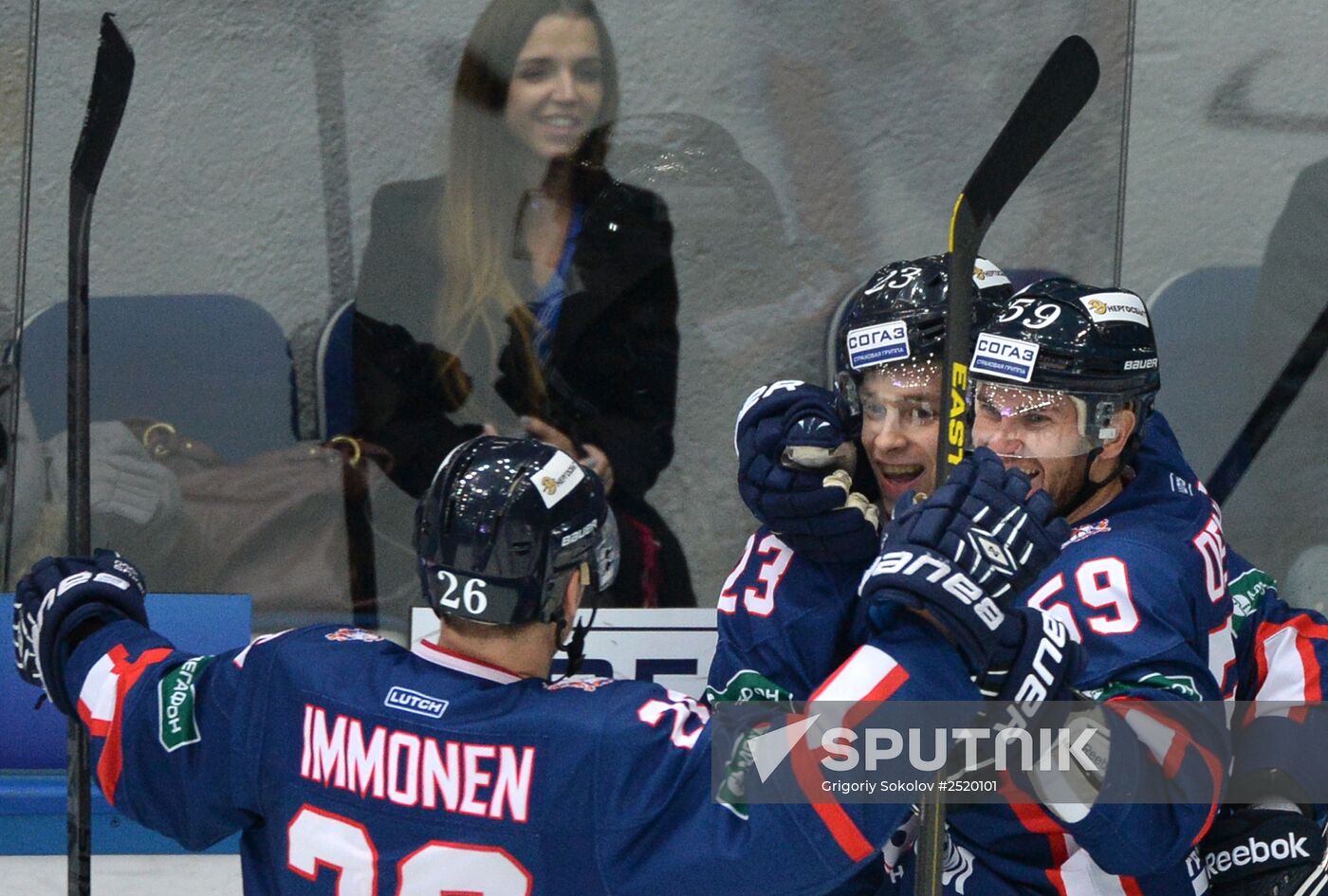 Ice hockey. KHL. Torpedo vs. CSKA