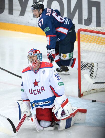 Ice hockey. KHL. Torpedo vs. CSKA