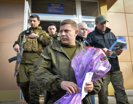 Alexander Zakharchenko visits Novoazovsk