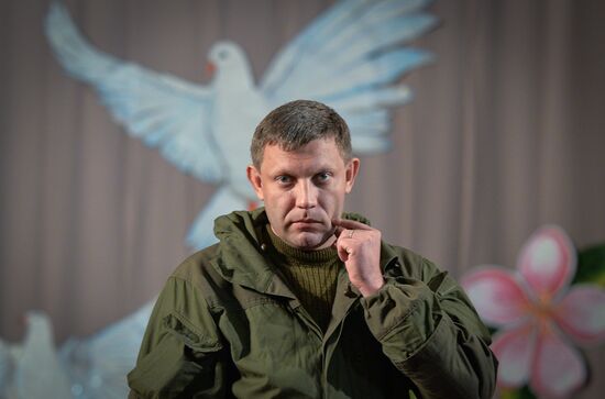 Alexander Zakharchenko visits Novoazovsk