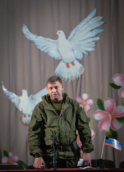 Alexander Zakharchenko visits Novoazovsk