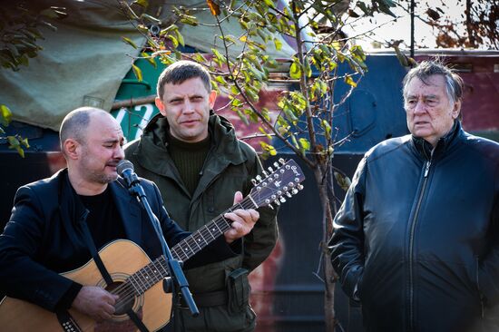 Alexander Zakharchenko visits Novoazovsk