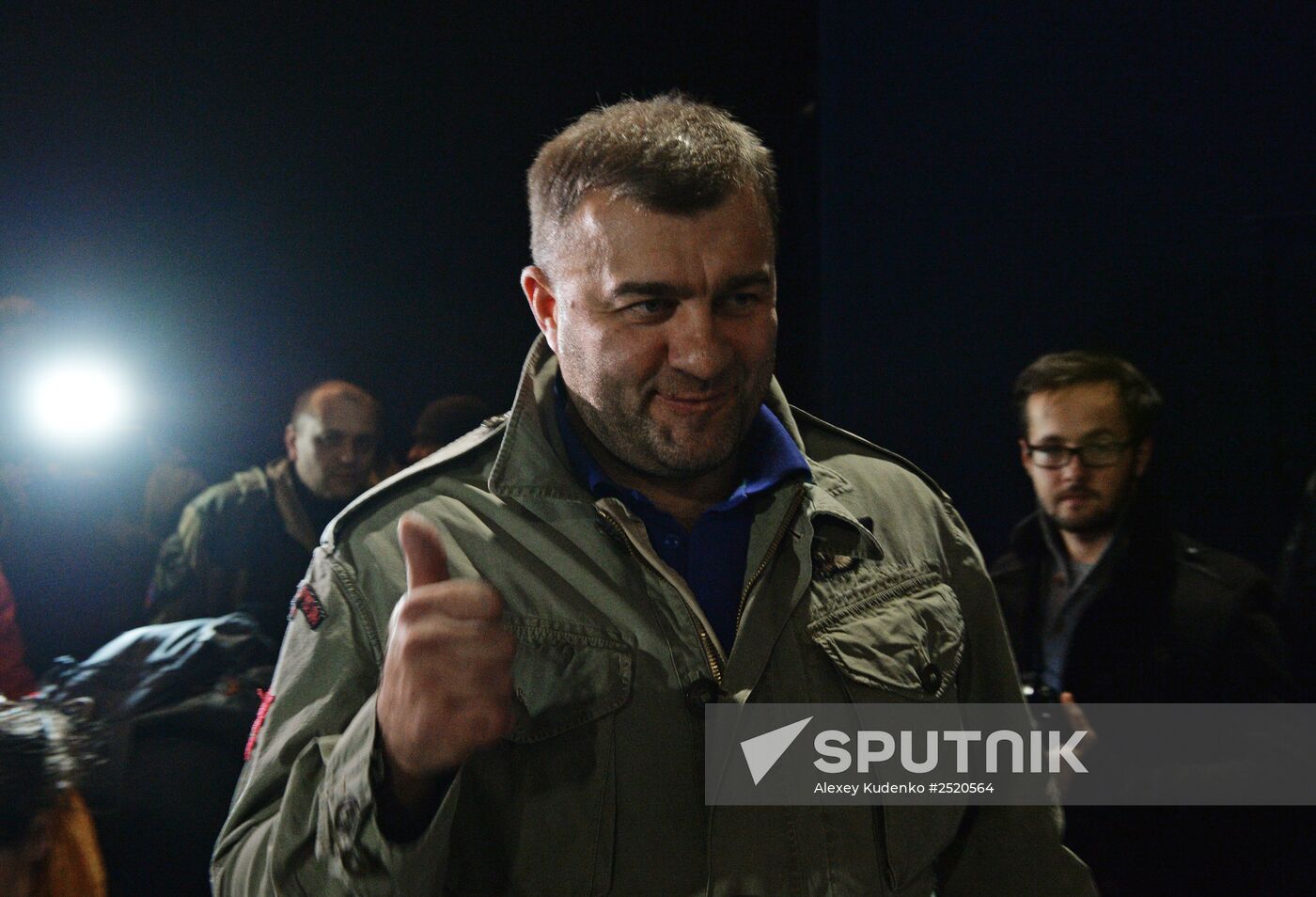 Actor Mikhail Porechenkov visits Donetsk